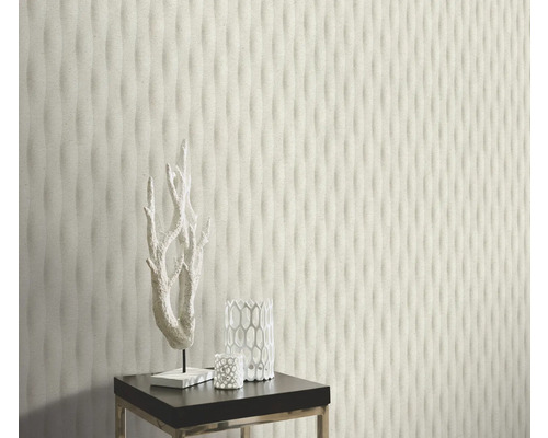 Decoratieve wandbekleding met een 3D-wandpaneel in golfdesign.