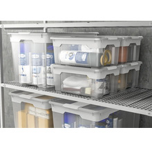 Rek met transparante opbergdozen