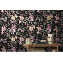 Behang met bloemenmotief in interieur