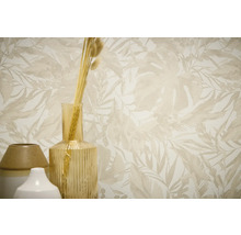 Behang met patroon met vazen en grassen in interieur