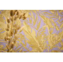 Close-up van een behang met bladerenmotief