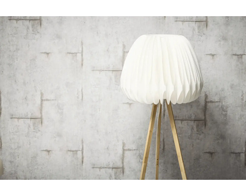 Vloerlamp met lampenkap en houten poten