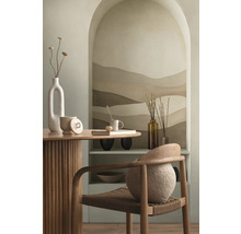 Interieuridee met tafel, stoel en decoratie voor een stijlvolle ambiance