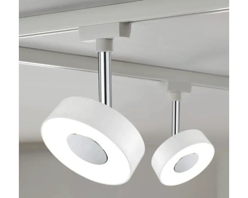 Twee ronde, witte LED-spots zijn bevestigd aan een rail
