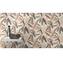 Decoratief behang met bladerpatroon in interieur
