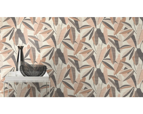 Decoratief behang met bladerpatroon in interieur