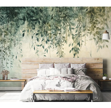 Slaapkamer met fotobehang met bladerenmotief, bed en nachtkastjes