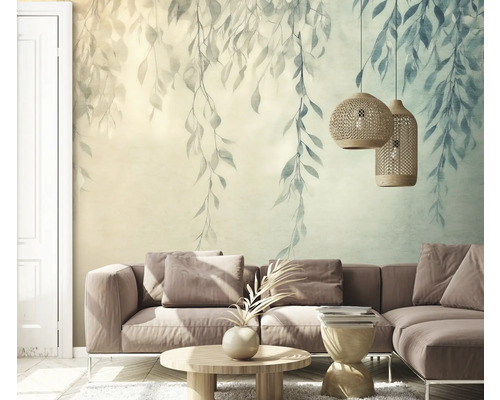 Woonkamer met fotobehang, bank en decoratie