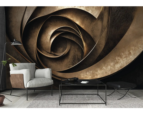 Woonkamer met fauteuil, tafel en abstract wandbehang