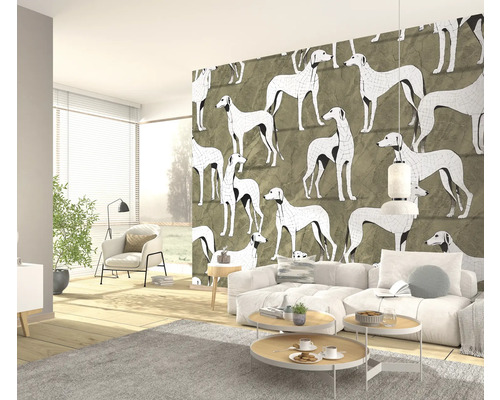 Woonkamer met bank en behang met hondenmotief voor een lichte, ruime sfeer