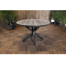 Ronde tuintafel met houten blad en metalen onderstel