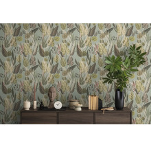 Decoratief behang met plantenmotief en dressoir