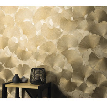 Wanddecoratie met bladmotief en decoratie