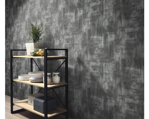 Wanddecoratie met grijze structuur en rek met decoratie