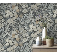 Decoratief behang met bloemmotief in interieur