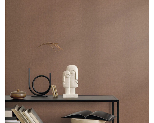 Close-up van een gestructureerd wandbehang in een interieur