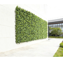 Wandpaneel met kunstmatige groene planten voor decoratie