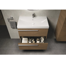 Wastafelonderkast met open lade in badkamer