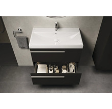 Wastafelmeubel met open lade in badkamer