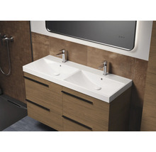 Badkamer wastafelmeubel met twee wastafels, kranen en lades