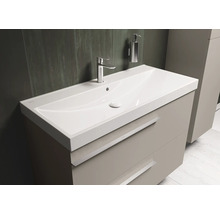 Wastafelonderkast met wastafel, kraan en zeepdispenser