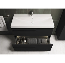 Wastafelmeubel met open lade in badkamer