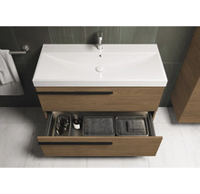 Wastafelonderkast met open lade in badkamer