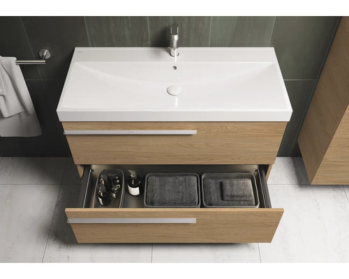 Wastafelonderkast met lade in badkamer