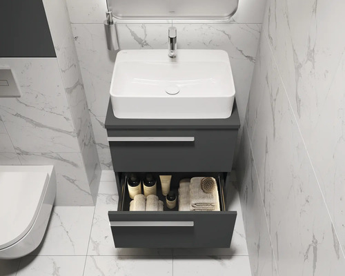 Moderne badkamer met wastafelonderkast, waskom en open lade