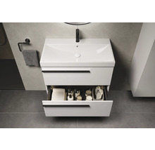 Wastafelonderkast met open lade in badkamer