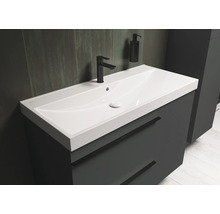 Wastafelonderkast met wastafel, kraan en zeepdispenser