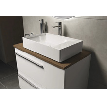 Wastafel met opzetwastafel en onderkast in de badkamer