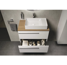 Moderne badkamer met wastafelmeubel, opzetwastafel, lades en accessoires