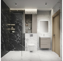 Moderne badkamer met douche, toilet, wastafel en spiegel