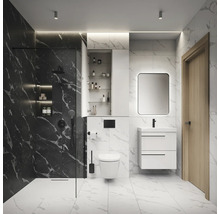 Moderne badkamer met douche, toilet, wastafel en spiegel