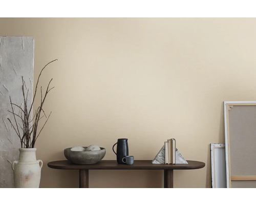 Wanddecoratie met tafel, decoratie en canvas