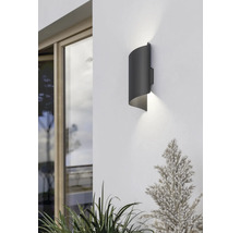 Moderne metalen wandlamp voor buiten