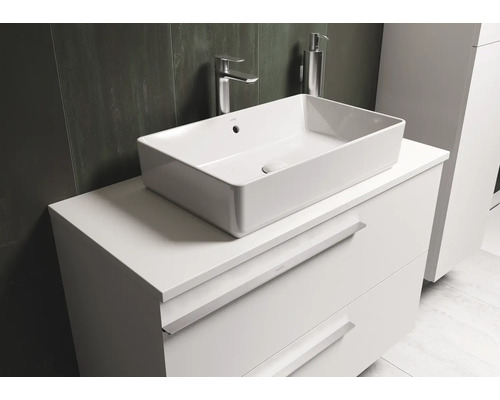 Wastafelmeubel met opzetwastafel en lades in een moderne badkamer