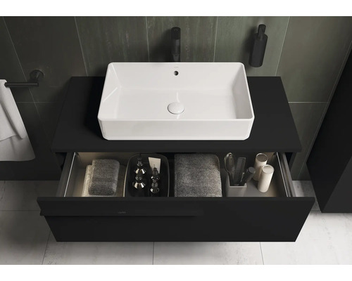 Wastafelmeubel met lade, wastafel en badkameraccessoires