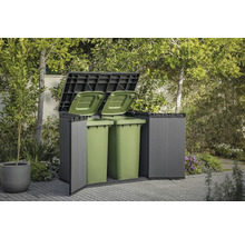 Afvalcontainerbox in de tuin met twee groene afvalcontainers en open deksels.