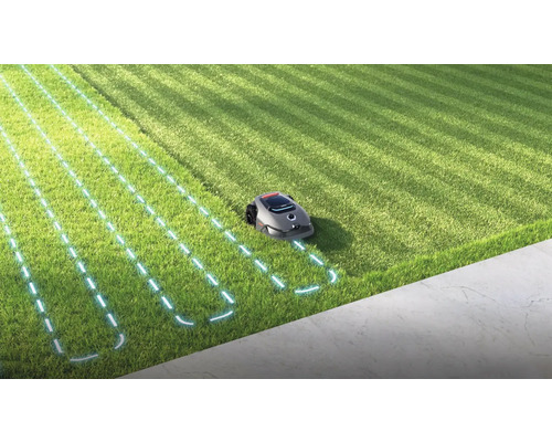 Robotmaaier in gebruik op een gazon