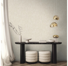 Decoratief interieur met console, krukken en lampen