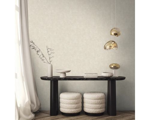 Decoratief interieur met console, krukken en lampen