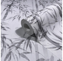 Rol behang met bamboemotief