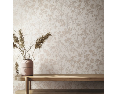 Decoratief behang met plantenmotief op een muur