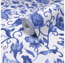 Rol behang met bloemmotief