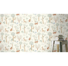 Behang met bosmotief, inclusief bomen, vossen, konijnen en herten