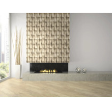 Woonkamer met open haard, sierplanten en wandpanelen