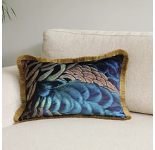 Sierkussen met verenpatroon en franjes op een bank