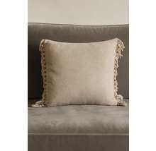 Vierkant sierkussen met franjes op bank